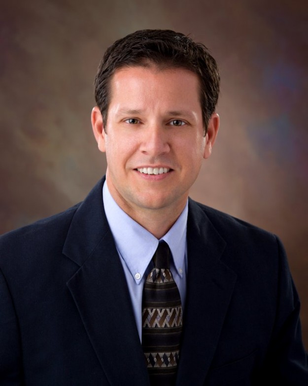 700-David-Dapore-Prof.-Headshot